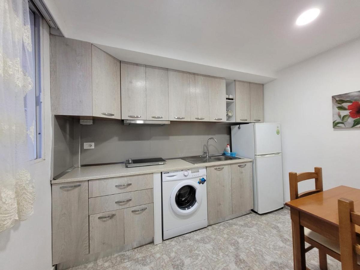 Anis Apartments Sarande Exterior photo